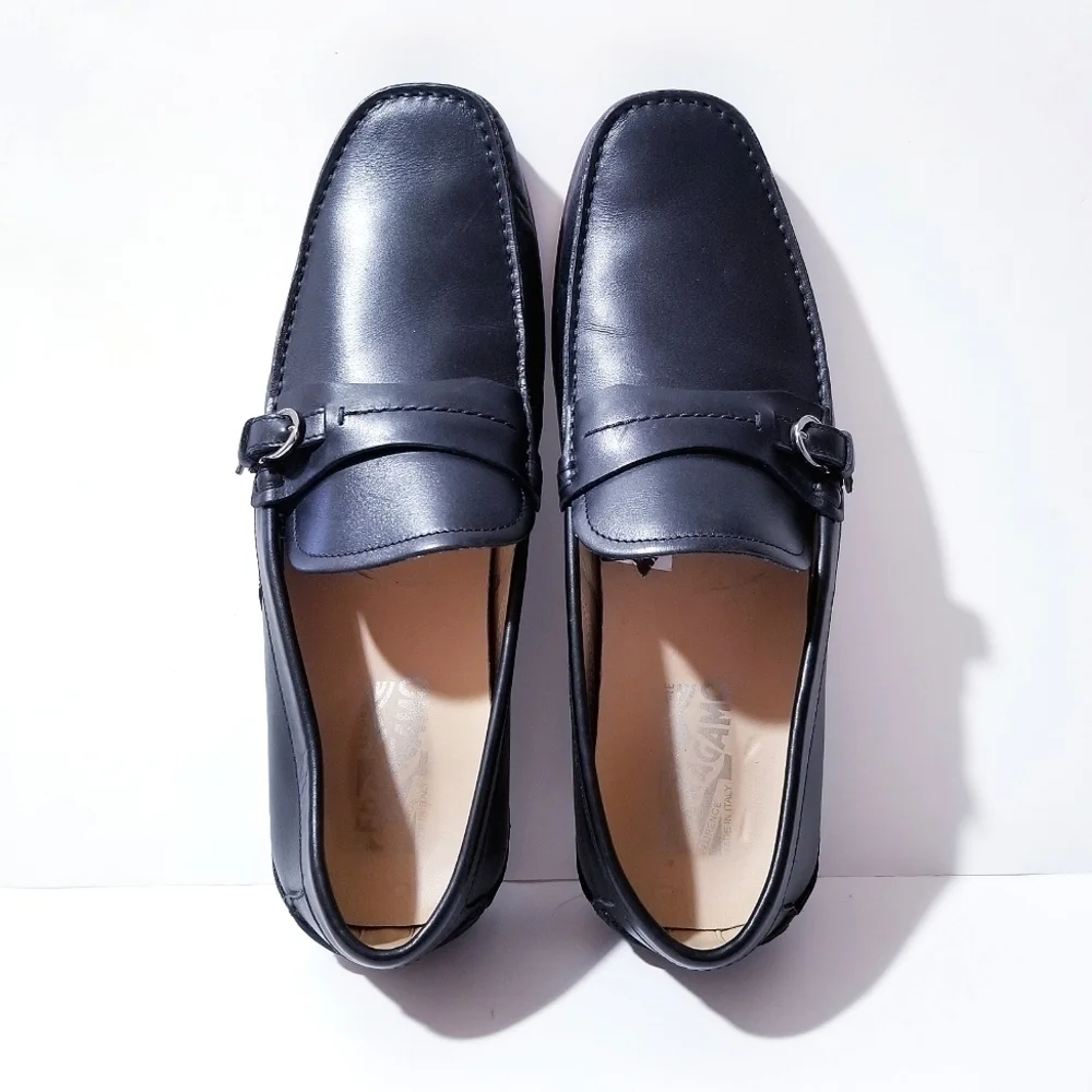 SALVATORE FERRAGAMO Black Leather Side Buckle Loafers Wine Vibram Sole 9.5